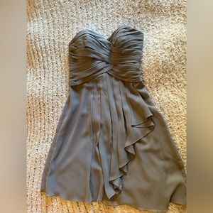 David’s Bridal sleeveless bridesmaids dress. Size 6.